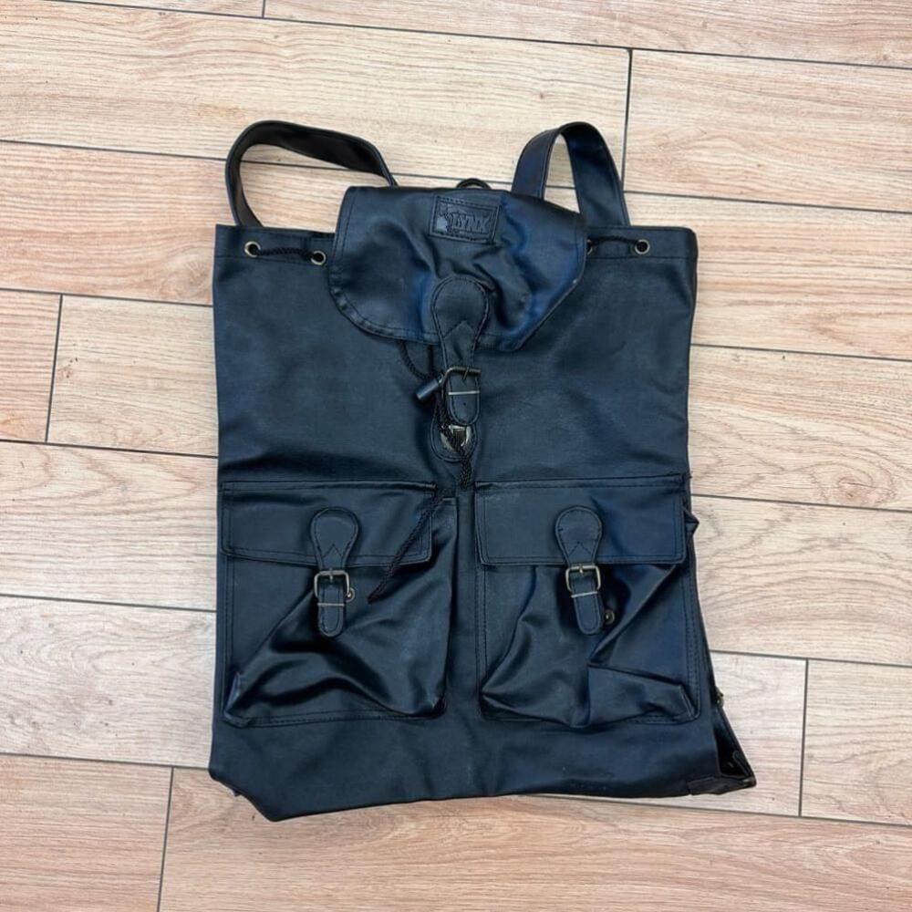 Lynx black leather drawstring top backpack